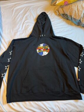 Champion Black Harlem Globetrotters Pullover Hoodie with Star Sleeves